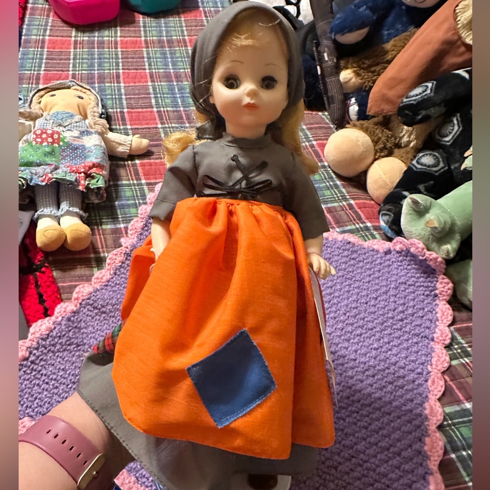 Porcelain Madame Alexander doll- Cinderella